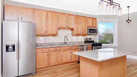 Tiny photo for 4918 S Saint Lawrence Avenue #3, Chicago, IL 60615 (MLS # 12524775)