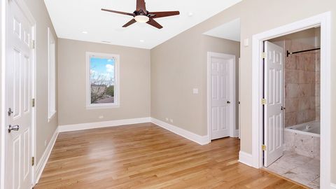 Tiny photo for 4918 S Saint Lawrence Avenue #3, Chicago, IL 60615 (MLS # 12524775)