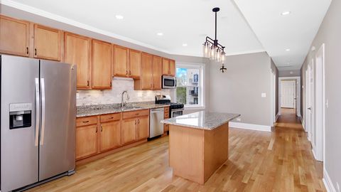 Tiny photo for 4918 S Saint Lawrence Avenue #3, Chicago, IL 60615 (MLS # 12524775)