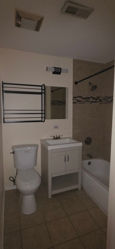 Tiny photo for 5742 S King Drive #3, Chicago, IL 60637 (MLS # 12507587)