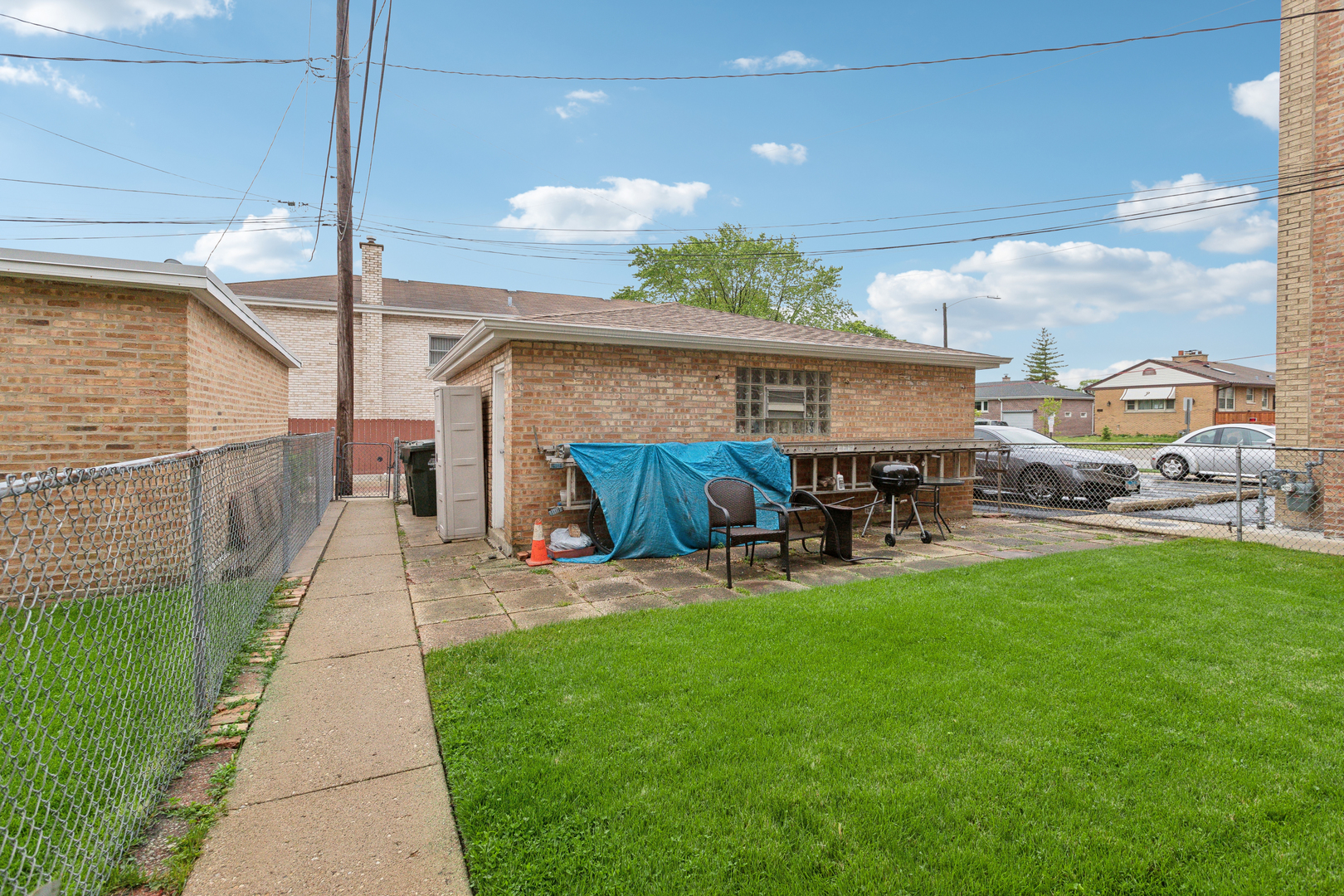 6851 W Gunnison Street
