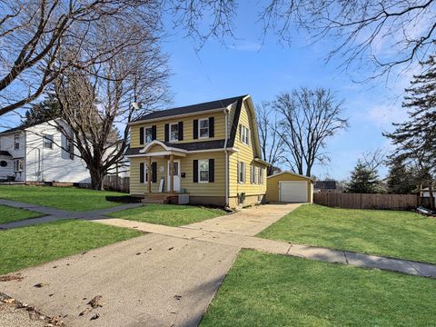 Photo of 319 N Foley Avenue, Freeport, IL 61032 (MLS # 12599258)