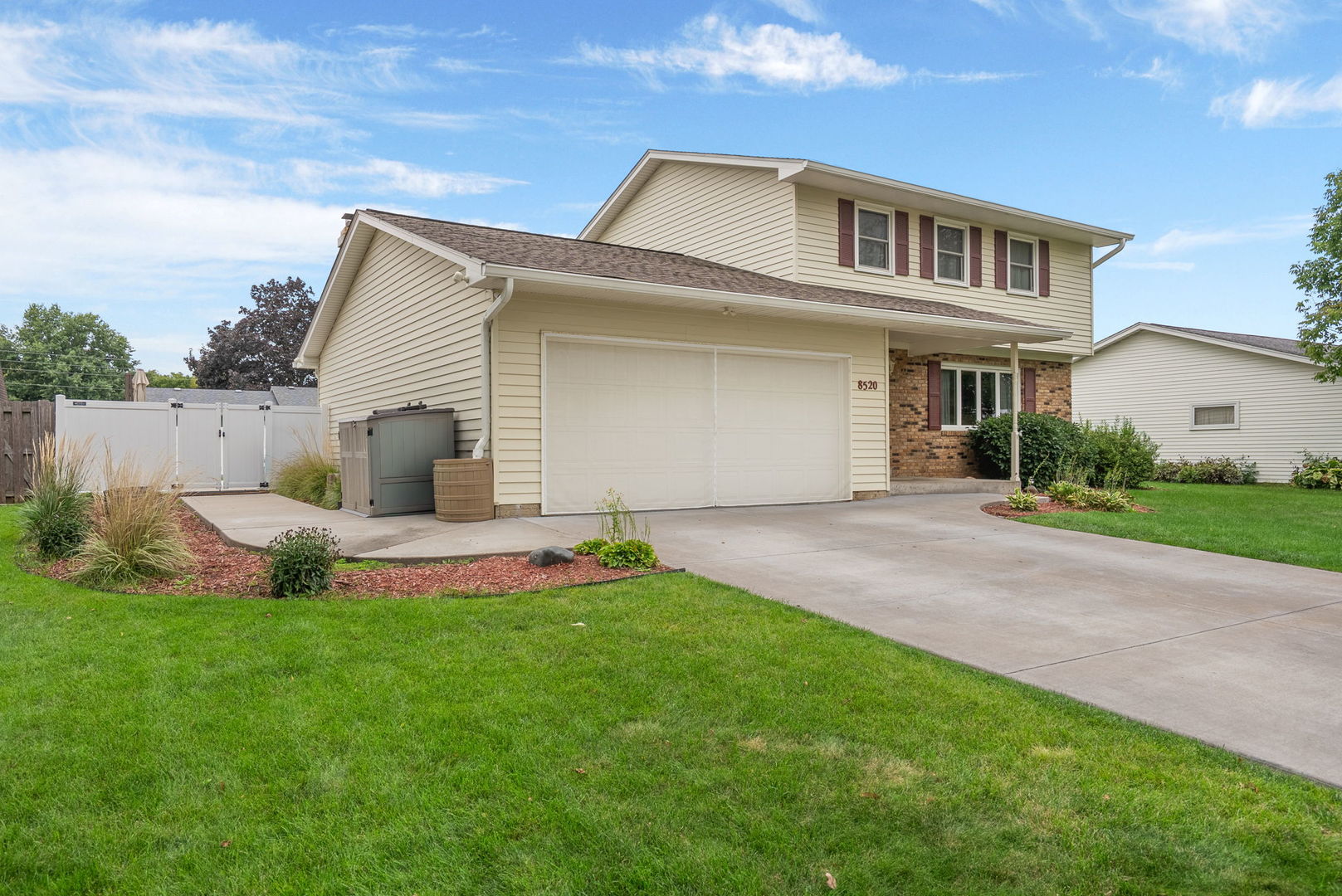 8520 18TH Street W