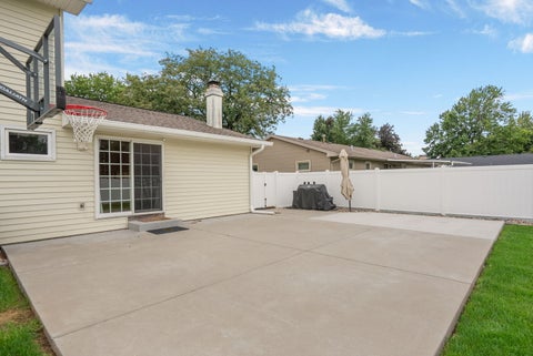 Tiny photo for 8520 18TH Street W, Rock Island, IL 61201 (MLS # 12762585)