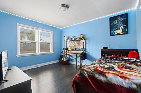 Tiny photo for 251 W 10th Street, Chicago Heights, IL 60411 (MLS # 12416490)