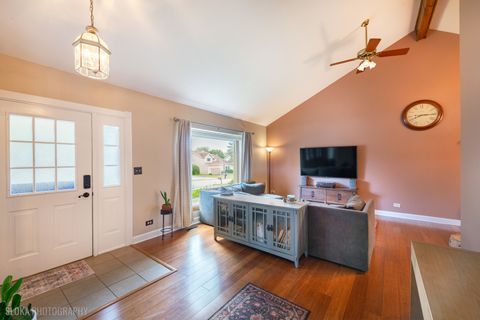 Tiny photo for 1152 Pinetree Lane, Bartlett, IL 60103 (MLS # 12713125)