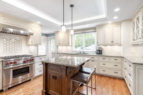 Tiny photo for 6657 N Le Mai Avenue, Lincolnwood, IL 60712 (MLS # 12627628)