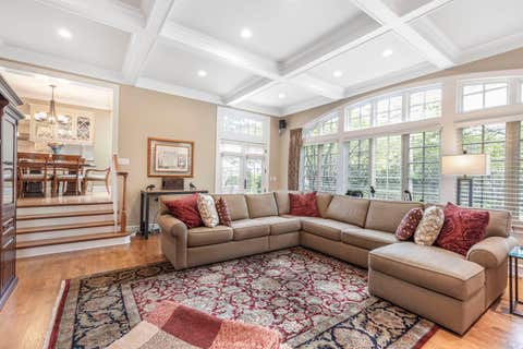 Tiny photo for 6657 N Le Mai Avenue, Lincolnwood, IL 60712 (MLS # 12627628)