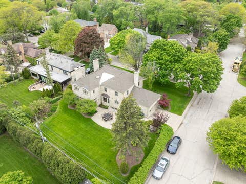 Tiny photo for 6657 N Le Mai Avenue, Lincolnwood, IL 60712 (MLS # 12627628)