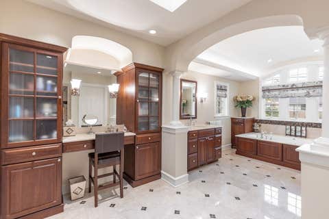Tiny photo for 6657 N Le Mai Avenue, Lincolnwood, IL 60712 (MLS # 12627628)