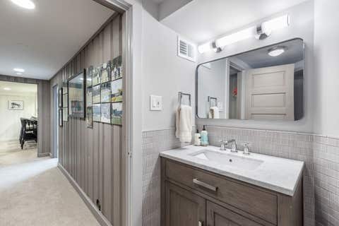 Tiny photo for 6657 N Le Mai Avenue, Lincolnwood, IL 60712 (MLS # 12627628)