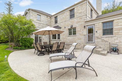 Tiny photo for 6657 N Le Mai Avenue, Lincolnwood, IL 60712 (MLS # 12627628)