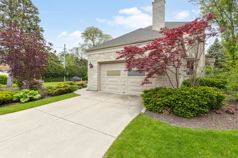 Tiny photo for 6657 N Le Mai Avenue, Lincolnwood, IL 60712 (MLS # 12627628)