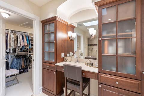 Tiny photo for 6657 N Le Mai Avenue, Lincolnwood, IL 60712 (MLS # 12627628)