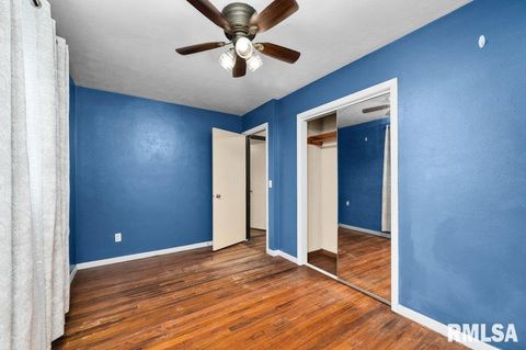 Tiny photo for 1203 N THORNWOOD Avenue, Davenport, IA 52804 (MLS # QC4268062)