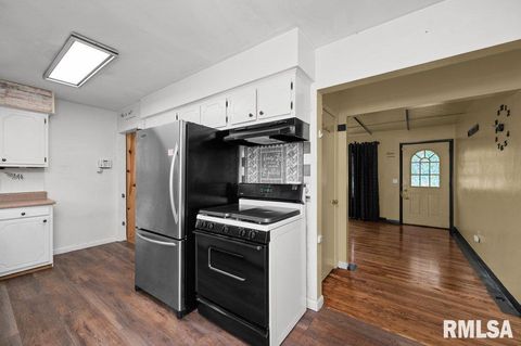 Tiny photo for 1203 N THORNWOOD Avenue, Davenport, IA 52804 (MLS # QC4268062)