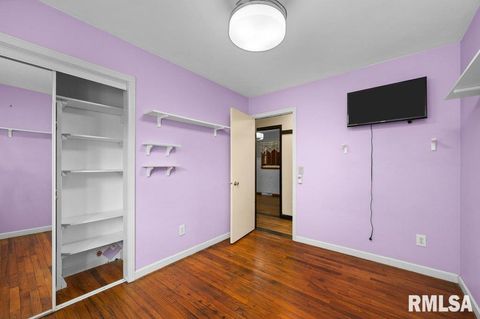 Tiny photo for 1203 N THORNWOOD Avenue, Davenport, IA 52804 (MLS # QC4268062)