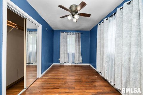 Tiny photo for 1203 N THORNWOOD Avenue, Davenport, IA 52804 (MLS # QC4268062)