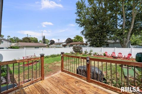 Tiny photo for 1203 N THORNWOOD Avenue, Davenport, IA 52804 (MLS # QC4268062)