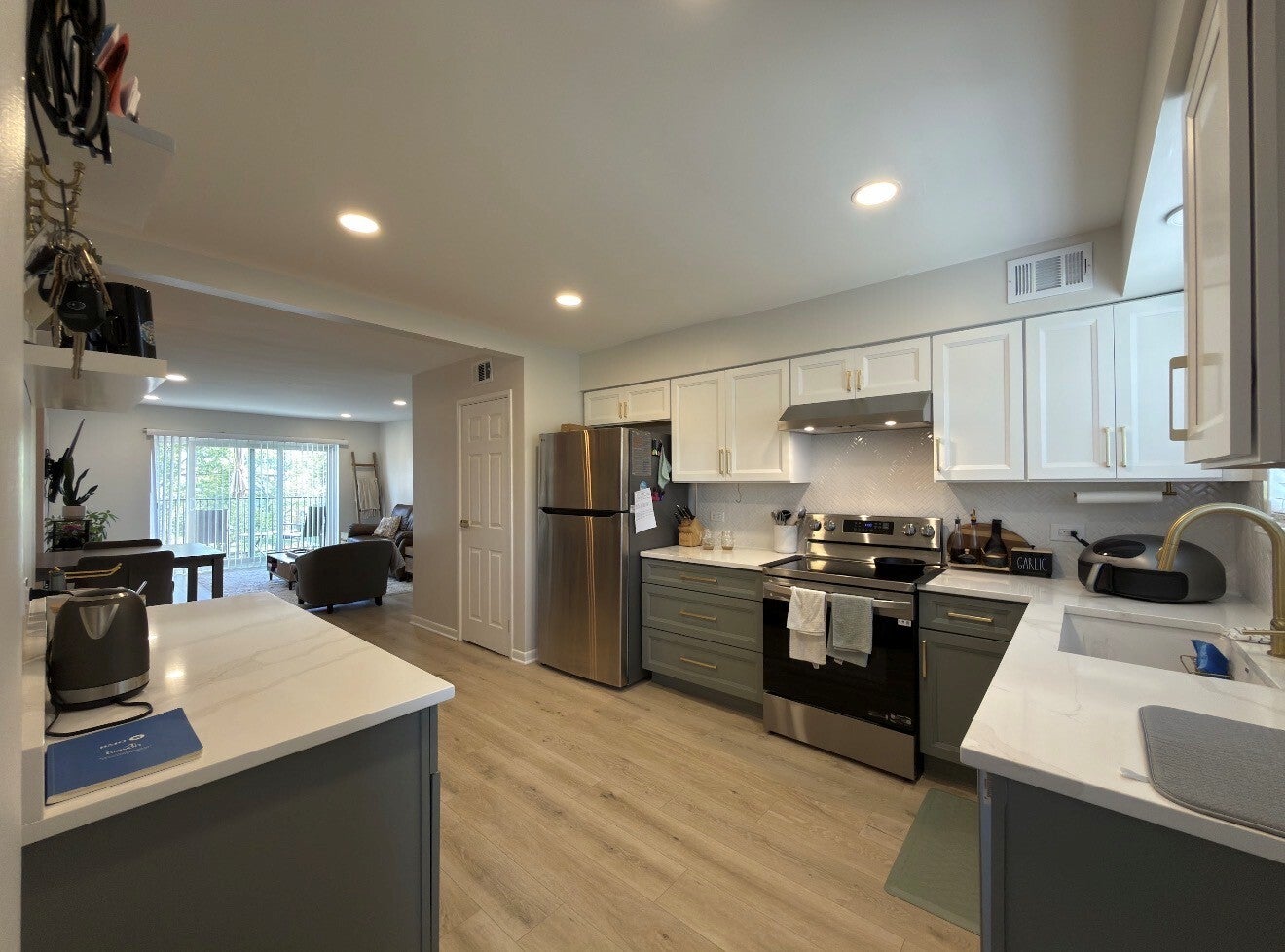 9416 Bay Colony Drive 3S