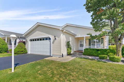 Photo of 115 Hunter Court, Grayslake, IL 60030 (MLS # 12468736)