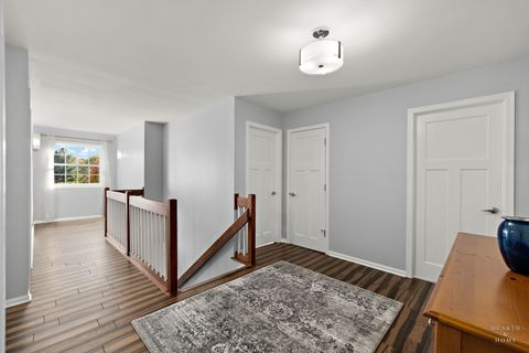 Tiny photo for 1 Calais Court, Oakwood Hills, IL 60013 (MLS # 12503874)