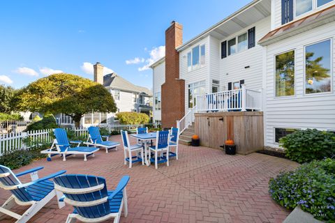 Tiny photo for 1 Calais Court, Oakwood Hills, IL 60013 (MLS # 12503874)