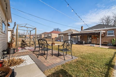 Tiny photo for 5238 S Springfield Avenue, Chicago, IL 60632 (MLS # 12565474)