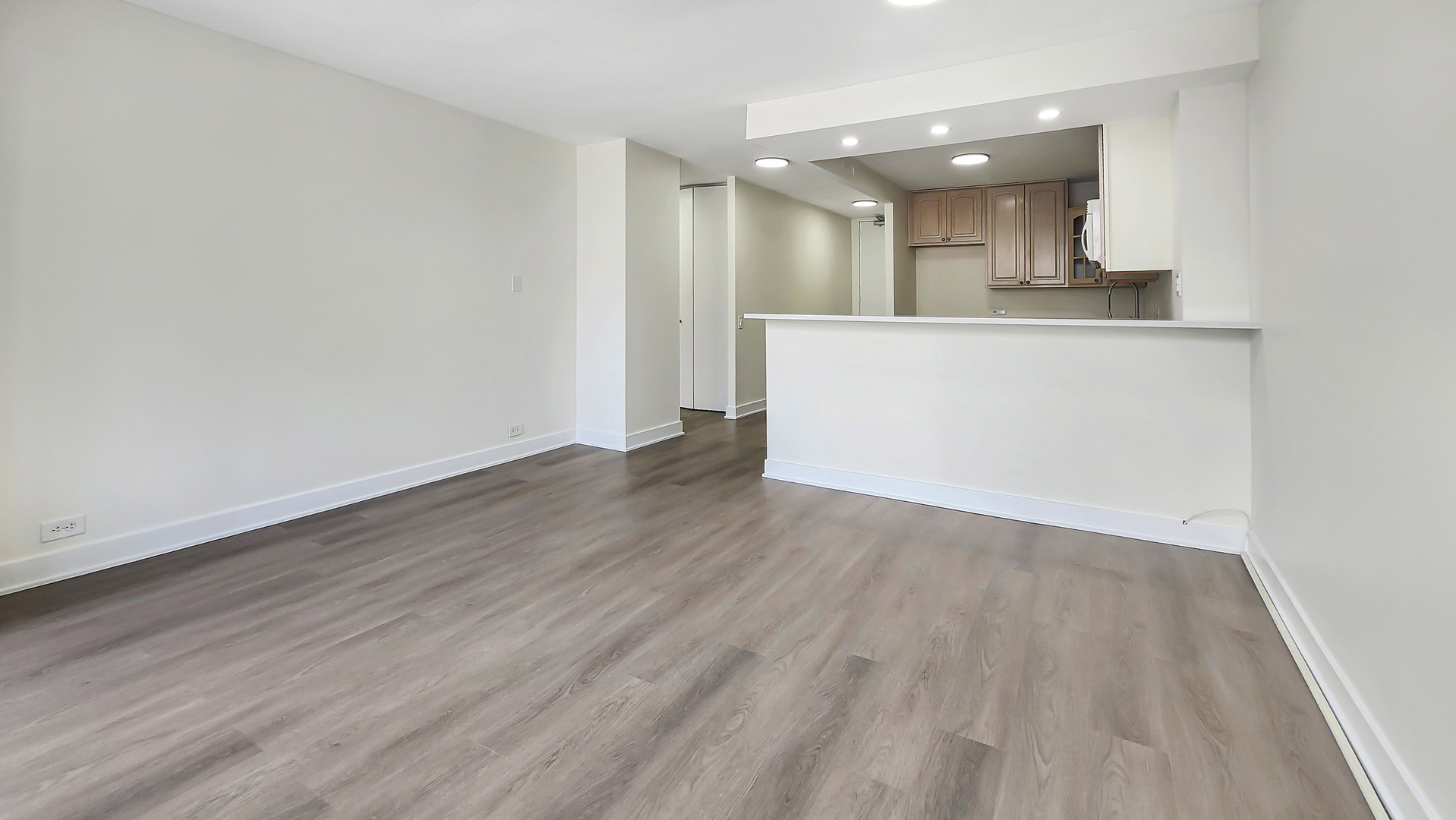 405 N WABASH Avenue 801