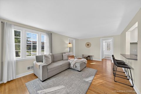 Tiny photo for 844 Bode Road, Elgin, IL 60120 (MLS # 12476122)