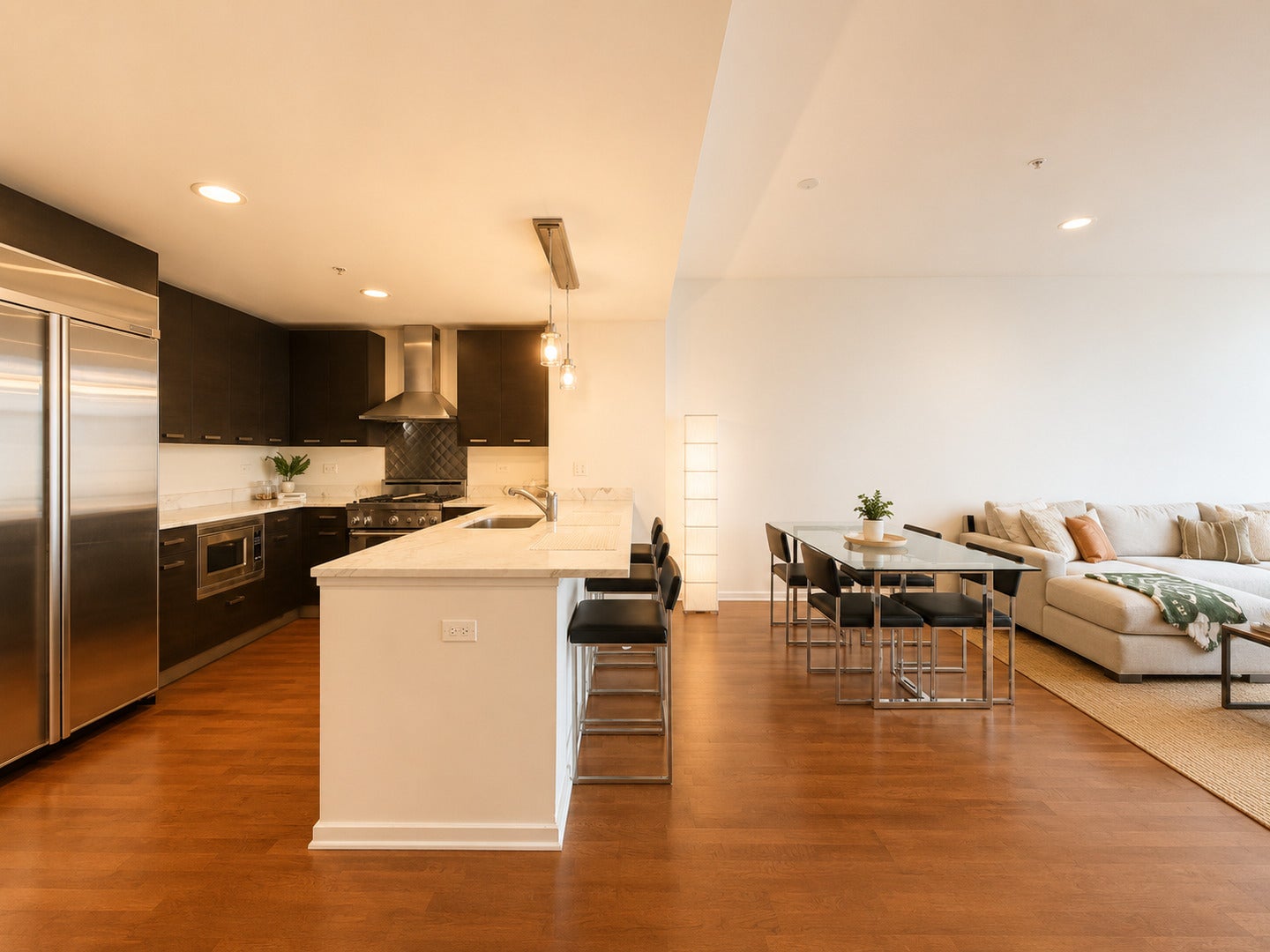240 E Illinois Street 2706