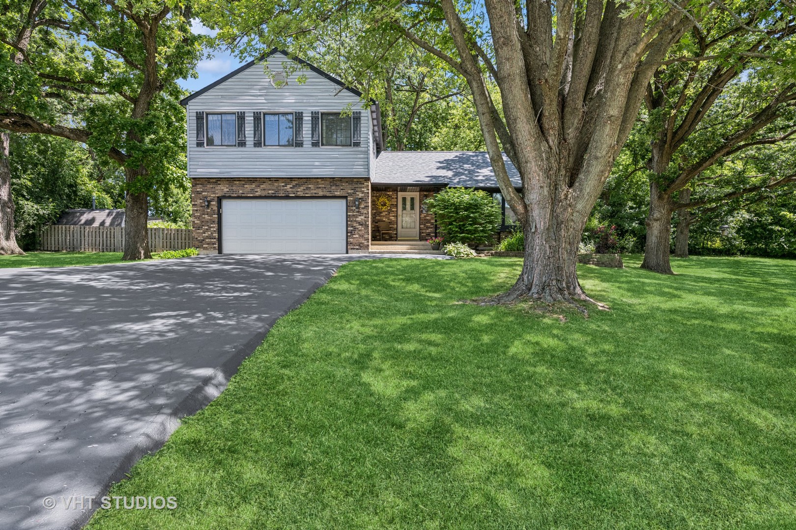 4816 Hickory Way
