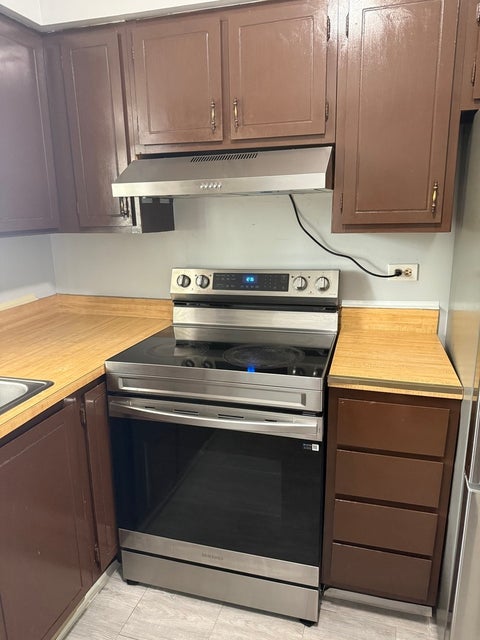 Tiny photo for 14030 Laramie Avenue #1707, Crestwood, IL 60418 (MLS # 12785970)
