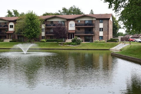 Tiny photo for 14030 Laramie Avenue #1707, Crestwood, IL 60418 (MLS # 12785970)