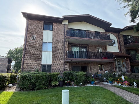 Tiny photo for 14030 Laramie Avenue #1707, Crestwood, IL 60418 (MLS # 12785970)