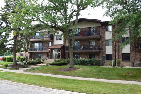 Photo of 14030 Laramie Avenue #1707, Crestwood, IL 60418 (MLS # 12785970)