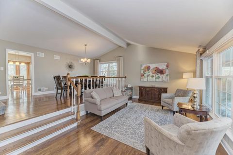 Tiny photo for 1618 S Harvard Avenue, Arlington Heights, IL 60005 (MLS # 12541729)