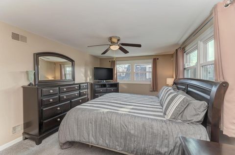 Tiny photo for 1618 S Harvard Avenue, Arlington Heights, IL 60005 (MLS # 12541729)