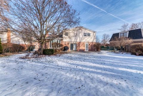 Tiny photo for 1618 S Harvard Avenue, Arlington Heights, IL 60005 (MLS # 12541729)