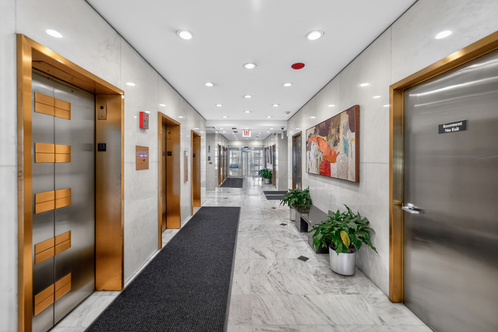 1550 N Lake Shore Drive 25C