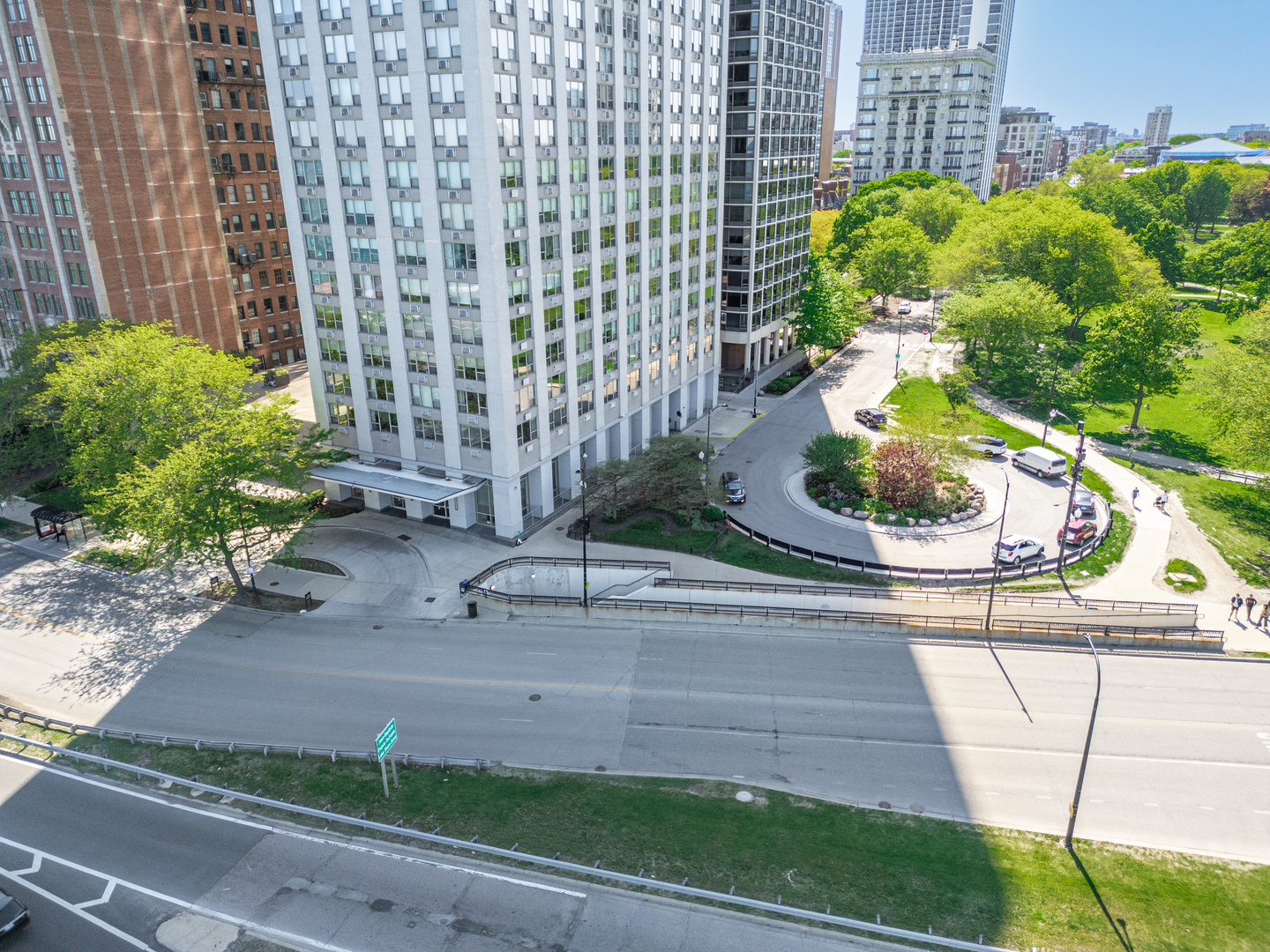 1550 N Lake Shore Drive 25C