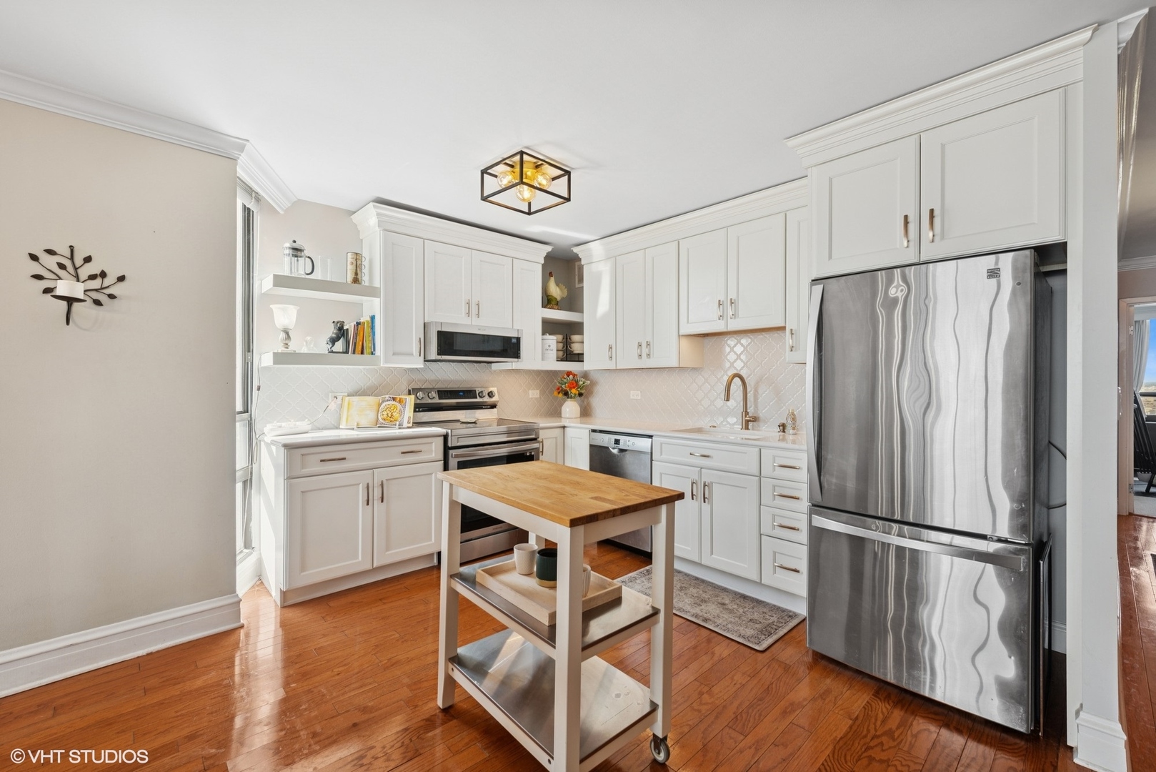3150 N Sheridan Road 23C