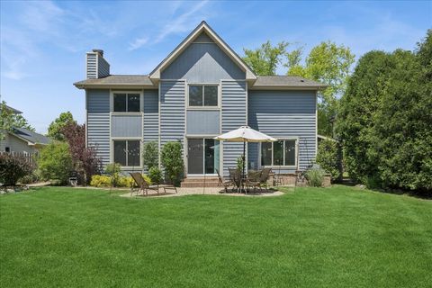 Tiny photo for 525 Newtown Drive, Buffalo Grove, IL 60089 (MLS # 12657804)