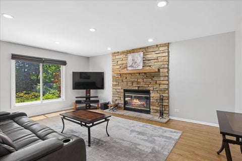 Tiny photo for 525 Newtown Drive, Buffalo Grove, IL 60089 (MLS # 12657804)
