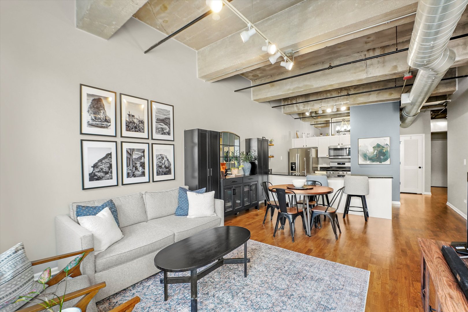 400 W Ontario Street 703