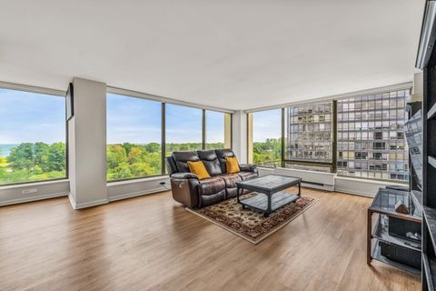 Tiny photo for 5445 N Sheridan Road #712, Chicago, IL 60640 (MLS # 12484470)