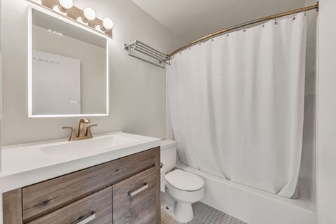 Tiny photo for 5445 N Sheridan Road #712, Chicago, IL 60640 (MLS # 12484470)