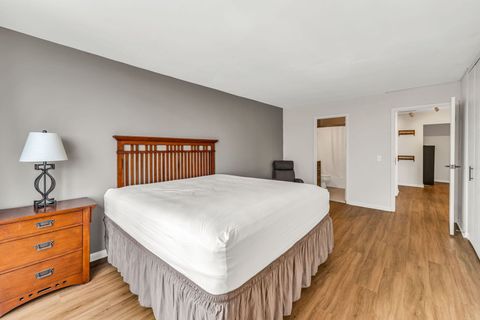 Tiny photo for 5445 N Sheridan Road #712, Chicago, IL 60640 (MLS # 12484470)