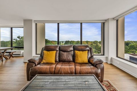 Tiny photo for 5445 N Sheridan Road #712, Chicago, IL 60640 (MLS # 12484470)