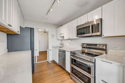 Tiny photo for 5445 N Sheridan Road #712, Chicago, IL 60640 (MLS # 12484470)